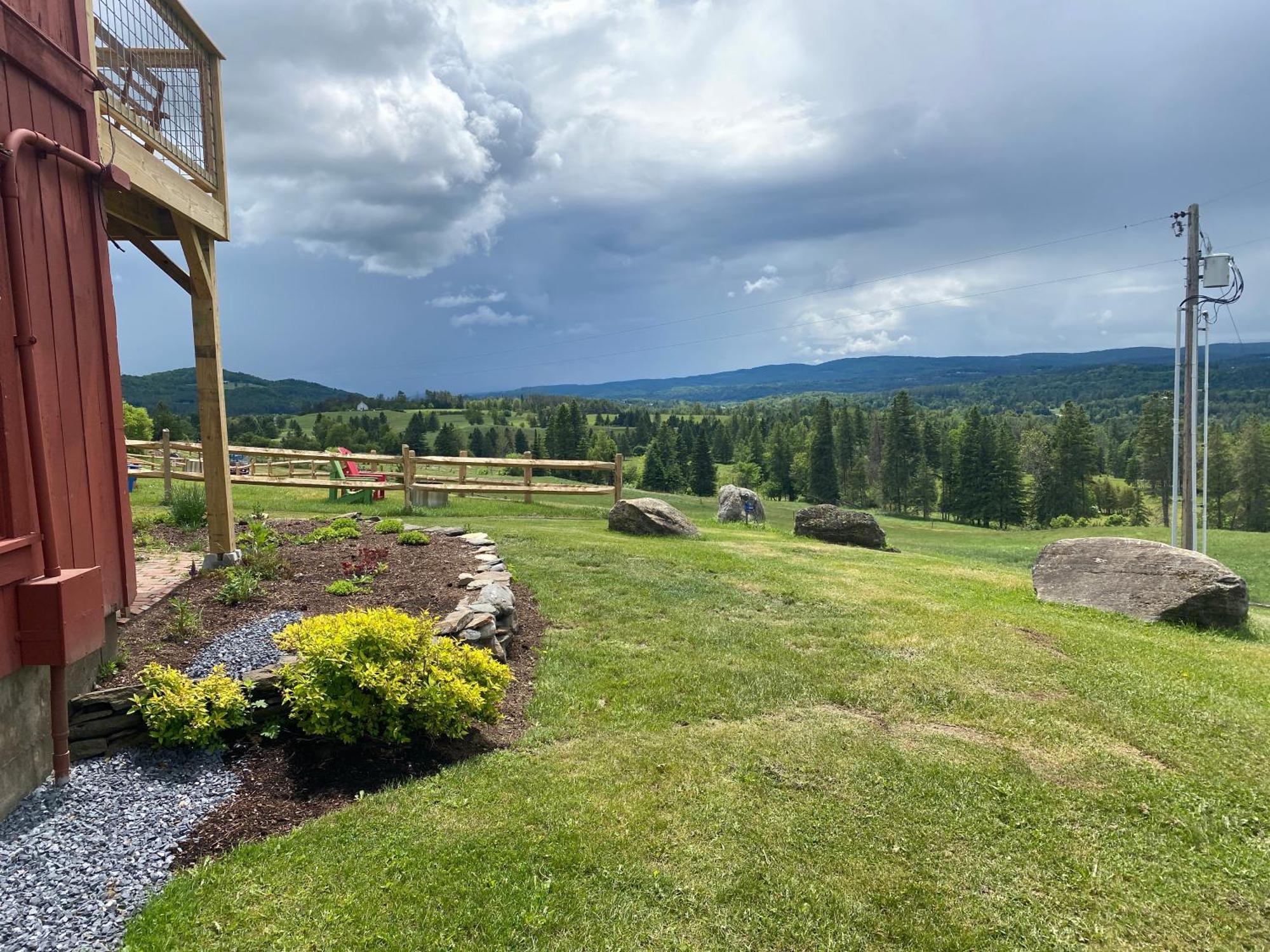 The Wildflower Inn Lyndonville Eksteriør billede